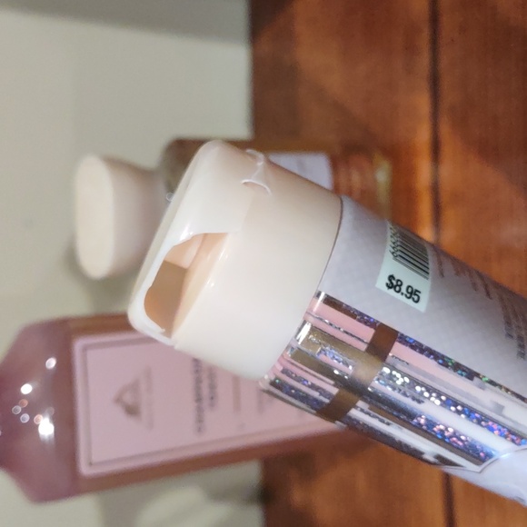 Champagne Toast Bath and Body Set, Bath & Body Works - Picture 9 of 9